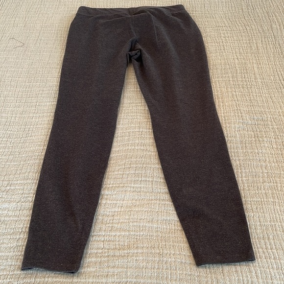 Old Navy Black and Grey Leggings - Size M - Picture 9 of 10